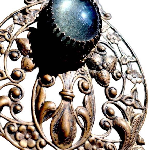 Victorian Gothic Vintage Filigree Brooch with Hematite Glass & Tassel - Picture 2 of 4